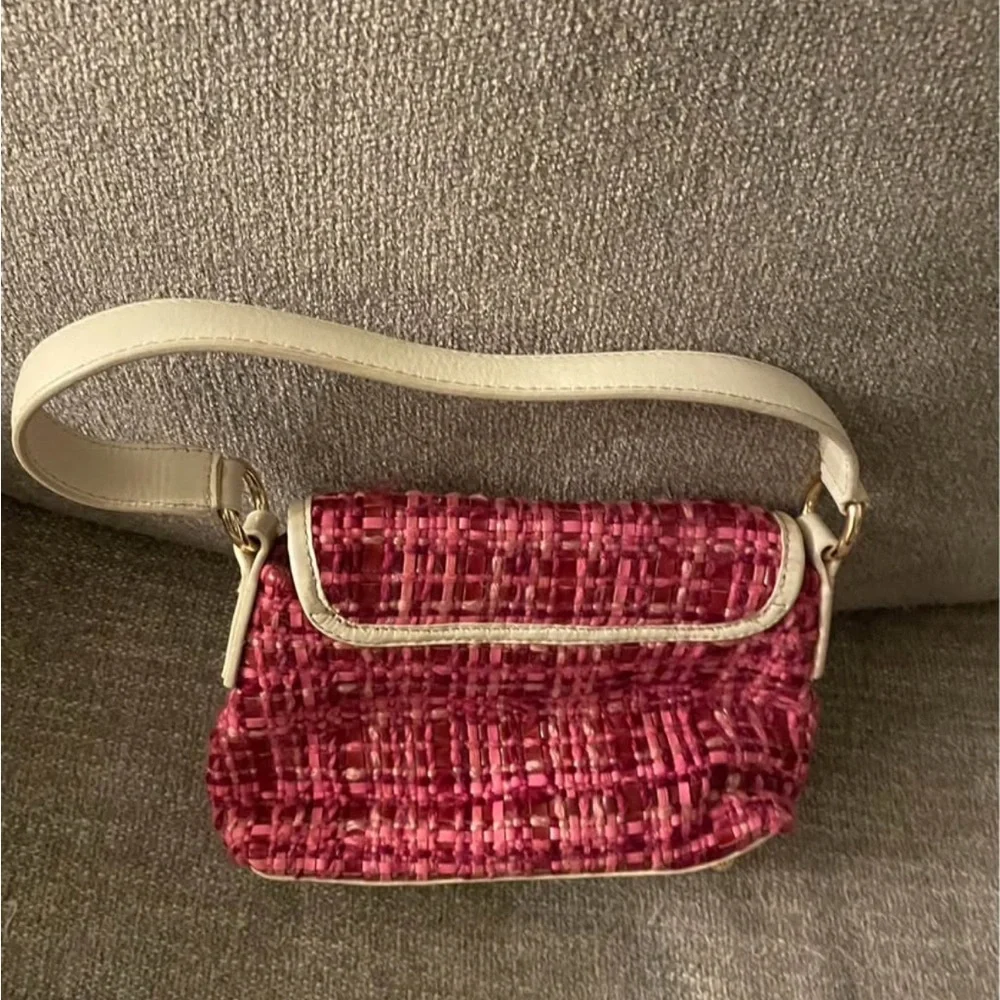Elliott Lucca Pink and Cream Shoulder Bag - Picture 2 of 7